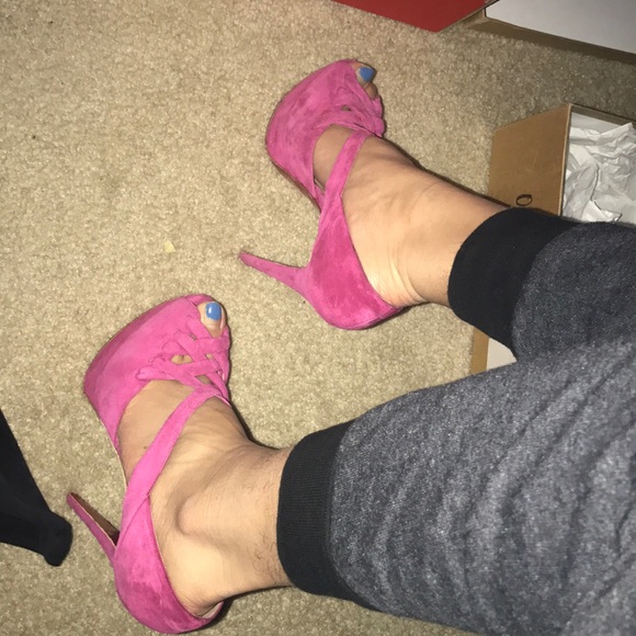 Christian louboutin heels - Picture 8 of 8